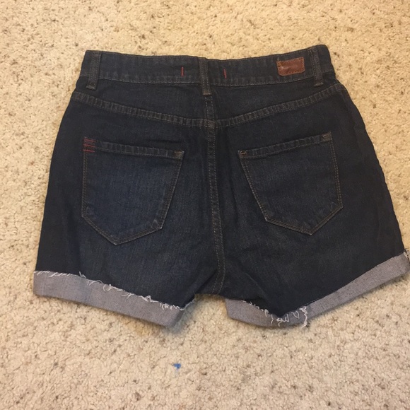 Like new BDG High Waisted jean Shorts - Picture 7 of 8
